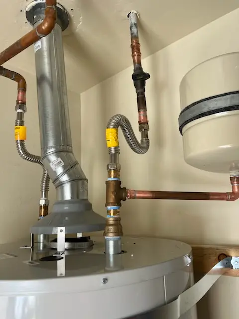 Water heater installation and plumbing repair in Green Valley